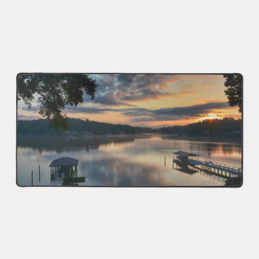 サンライズレイクビューシーニックウォーターフロントフォト デスクマット (正面)