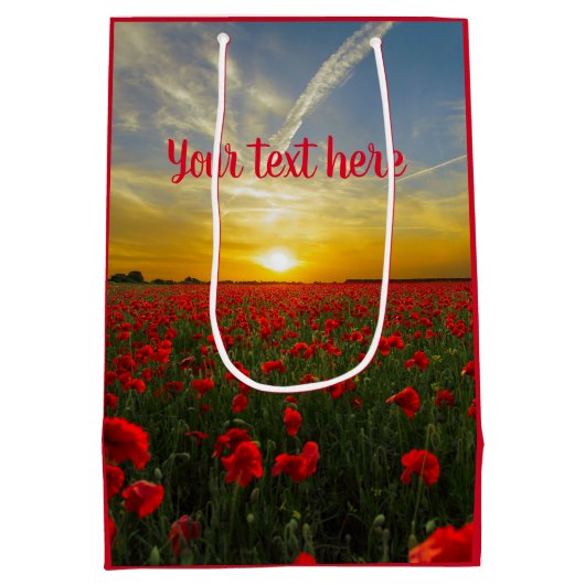サンライズ写真の美しい赤いポピー畑 ミディアムペーパーバッグ (裏面)