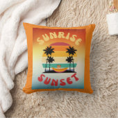 サンライズ猫がハンモックに登場 クッション (ブランケット)