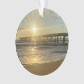 サンライズ素晴らしアットバージニアビーチピア – 日が差すこと オーナメント (正面)