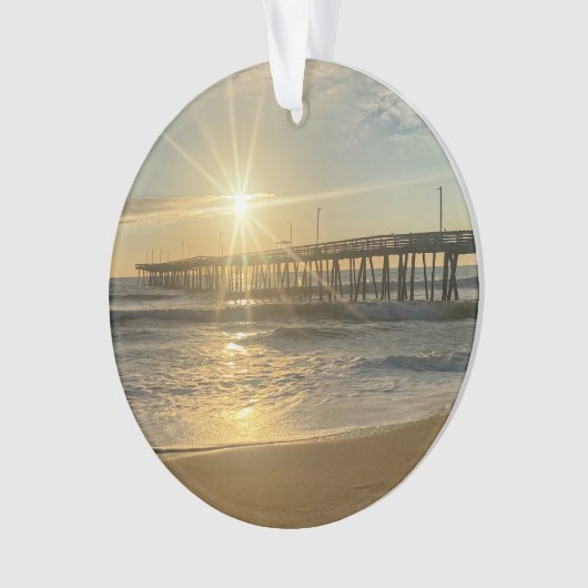 サンライズ素晴らしアットバージニアビーチピア – 日が差すこと オーナメント (正面)
