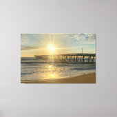 サンライズ素晴らしアットバージニアビーチピア – 日が差すこと キャンバスプリント (正面)