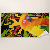 サン鮮やかカラフルチュアオウム ビーチタオル (正面)