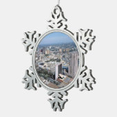 サン・アントニオテキサス州のスカイライン スノーフレークピューターオーナメント (右)