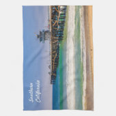 サン・クレメンテの南カリフォルニアビーチと桟橋 キッチンタオル (縦)