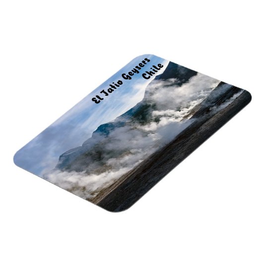 サン・ペドロ・デ・アタカマの近くのエル・タイオ・ゲイサーズ – チリ マグネット (左側)