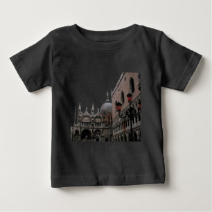 サン・マルコ広場とサン・マルコ大聖堂 ベビーTシャツ