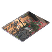 サン·ミゲル·デの通り上のアーキテクチャ ノートブック (左側)