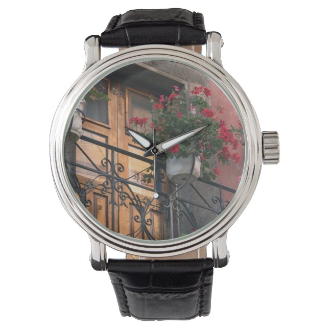 サン・ミゲル・デ通りの建築 腕時計 (正面)
