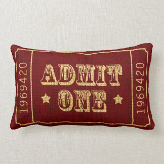 サーカスお洒落シアターチケットが認める ランバークッション