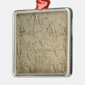 サーカスのゲームを描写するレリーフ、浮き彫り メタルオーナメント (左)