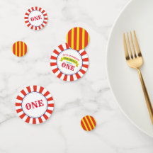 サーカスカラフルキュート1歳の誕生日パーティーテーマ