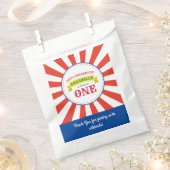 サーカスカラフルキュート1歳の誕生日パーティーテーマ フェイバーバッグ (クリップ留めされた状態)