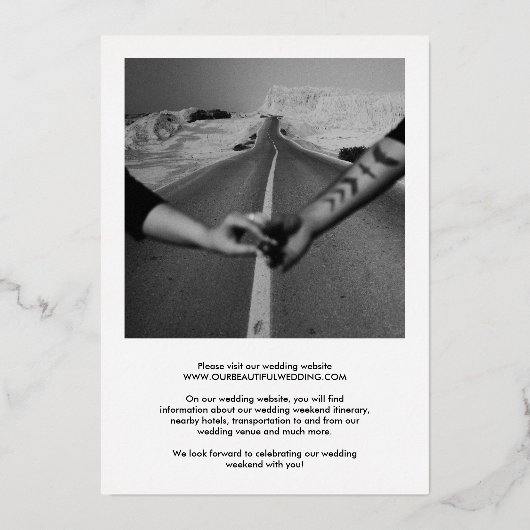 サーシャモダンウエディングの日付を保存 箔招待状 (裏面)