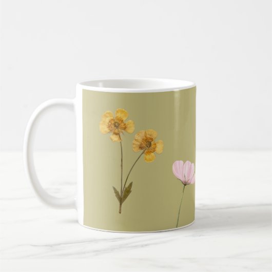 サージグリーンのビンテージな野の花の水彩コラージュ コーヒーマグカップ (左)