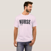 サービシ中の看護師 | モダンな看護のデザイン Tシャツ (正面フル)