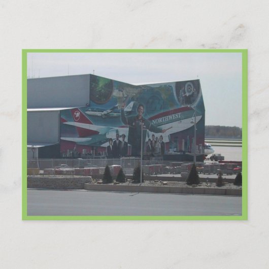 サービス建物上の北西航空の壁画 ポストカード (正面)