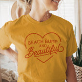 サーファーおもしろいママが夏になるビーチバムプニー Tシャツ