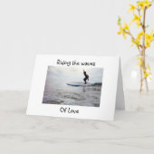 サーファーがラブ誕生日カード カード (黄色い花)