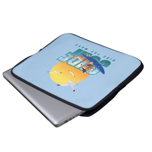 サーファーが波に乗る | 15インチラップトップスリーブ(F) ラップトップスリーブ (正面下部)