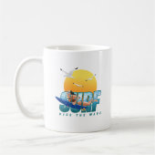 サーファーが波に乗る | (F)クラシックMug #11 コーヒーマグカップ (左)