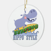 サーファーのカバ セラミックオーナメント (左)