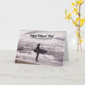 サーファーのサーフィンの海のビーチは海カリフォルニアを振ります カード (黄色い花)