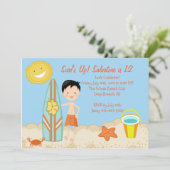 サーファーの男の子のビーチのパーティーの誕生日の招待状 招待状 (スタンド正面)