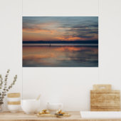 サーファーは岸までボートで漕ぐ ポスター (キッチン)