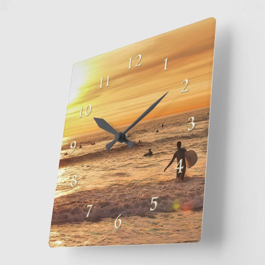 サーファーサンヘディングホーム スクエア壁時計 (傾斜)
