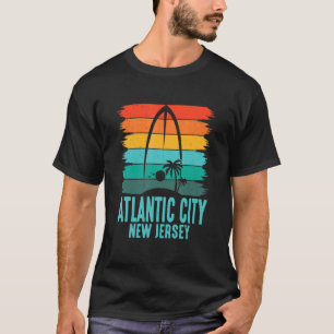 サーファーサーフボードアトランティックシティサーフボーダーサーフィン Tシャツ