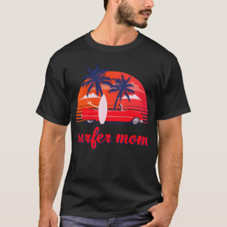サーファーママの車とヤシの木の友達 友達 Tシャツ