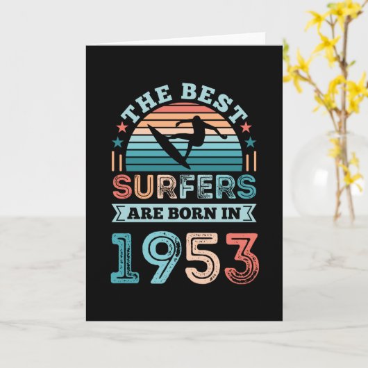 サーファー生まれ1953 70th誕生日サーフィンギフト カード (黄色い花)