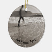 サーファーbyシャーリー・テイラー セラミックオーナメント (左)