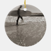 サーファーbyシャーリー・テイラー セラミックオーナメント (裏面)