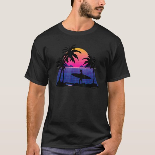 サーファーVAPORWAVEウォータースポーツSYNTHWAVEサンセットサーフィ Tシャツ (正面)