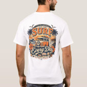 サーフィンする毎日 海岸の冒険 ヴィンテージビーチ Tシャツ (裏面)