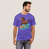 サーフィンする馬の友達 Tシャツ (正面フル)