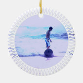 サーフィンの写真のデザインのオーナメント セラミックオーナメント (裏面)
