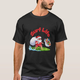 サーフィンを楽しむサンタのクリスマスアート Tシャツ