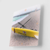 サーフィンレスキュー、ウエストベイ、ドーセット スクエア壁時計 (傾斜)