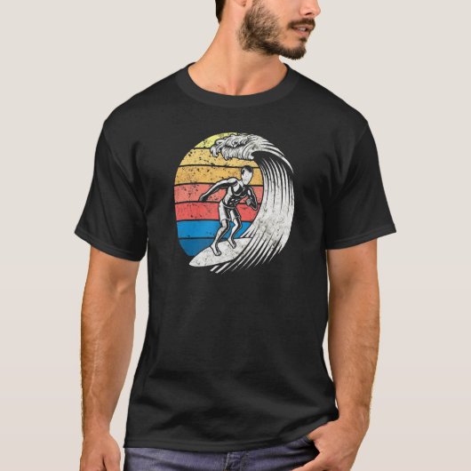 サーフィン サーファー 夕焼け サーフボード 波 Tシャツ (正面)