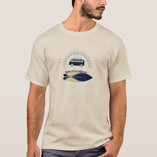 サーフボードとキャンパーカリフォルニア Tシャツ (正面)