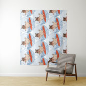 サーフボードのスカーフバンドで波乗りハッピーパグ犬 タペストリー (インサイチュ)