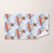 サーフボードのスカーフバンドで波乗りハッピーパグ犬 ハンドタオル (ハンドタオル)