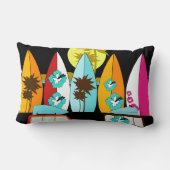 サーフボードはつまらないサーフィンのヒッピーのバンを浜に引き上げます ランバークッション (裏面)