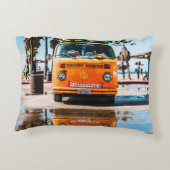 サーフボードを上にしたオレンジのバン アクセントクッション (裏面)