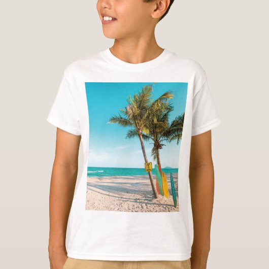 サーフボードオンビーチ装飾用クッション Tシャツ (正面)