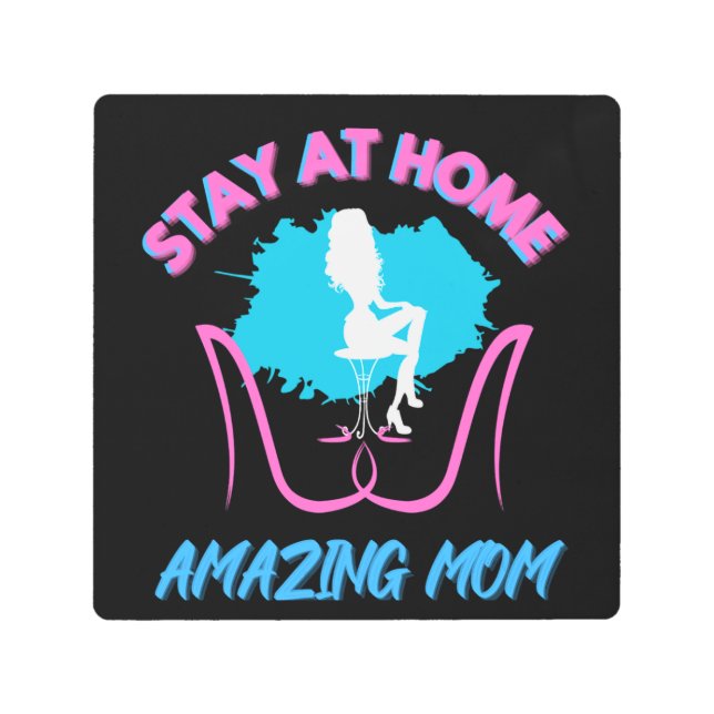 サームステイアットホーム退職したママピンクレディースシューズ メタルプリント (正面)