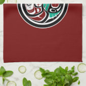 サーモンを追いかける北西太平洋沿岸のカワウソ キッチンタオル (折り畳み)